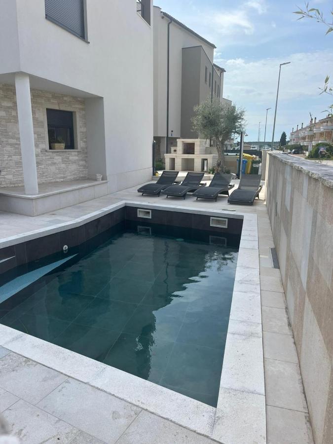 Apartment Lea Μεντουλίν Εξωτερικό φωτογραφία